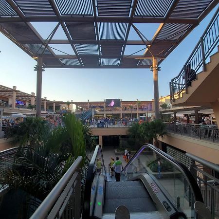 Appartement proche plage avec piscine en centre ville Torrevieja Extérieur photo